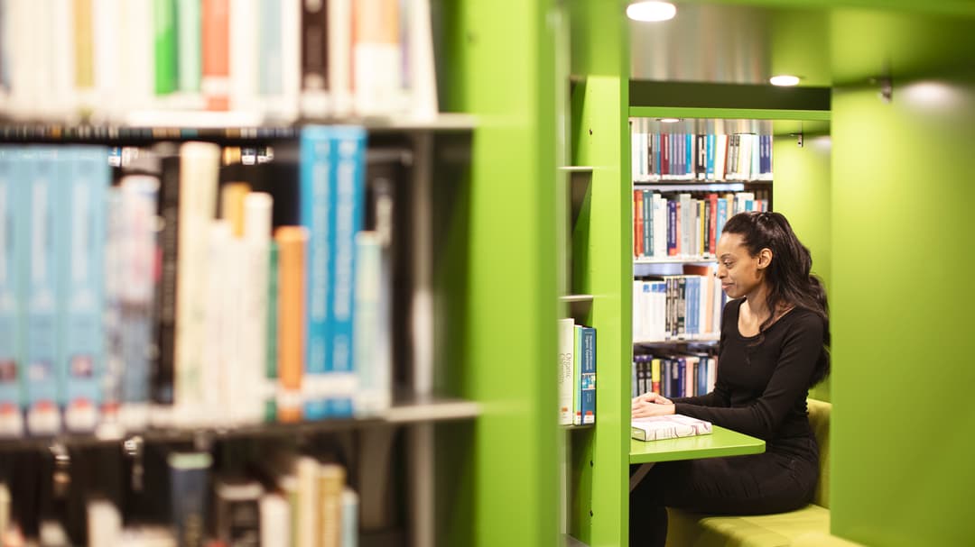 Reading student