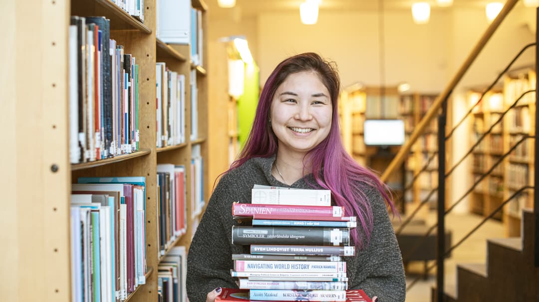 Student med böcker 3