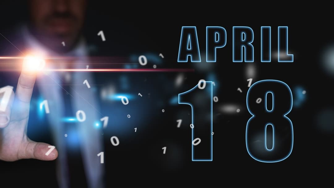 18 april. Dag 18 i månaden, reklam eller högteknologisk kalender, man i kostym trycker på ljusa virtuella knappen vårmånad, årets dag koncept.