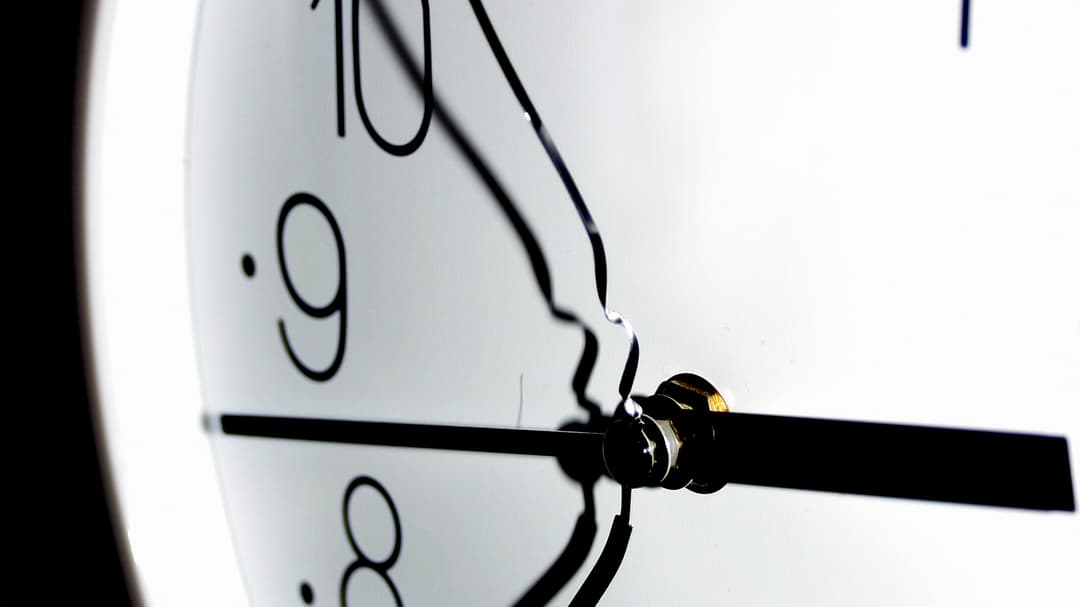 4713-broken-time.jpg