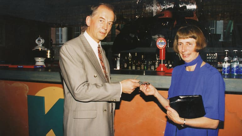 1995