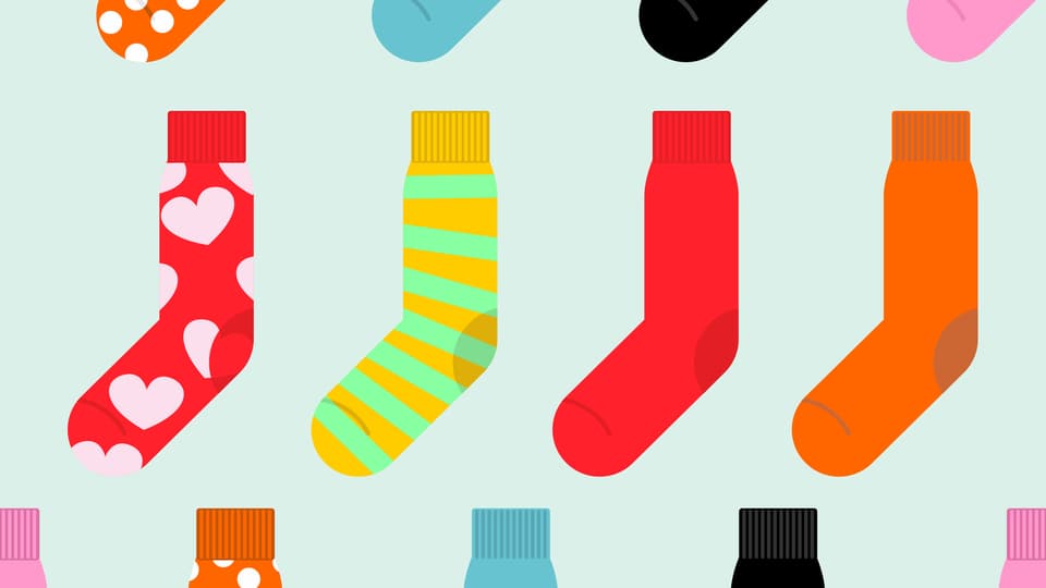 18193203-colorful-socks-seamless-pattern-vector-accessory-clothing-background.jpg