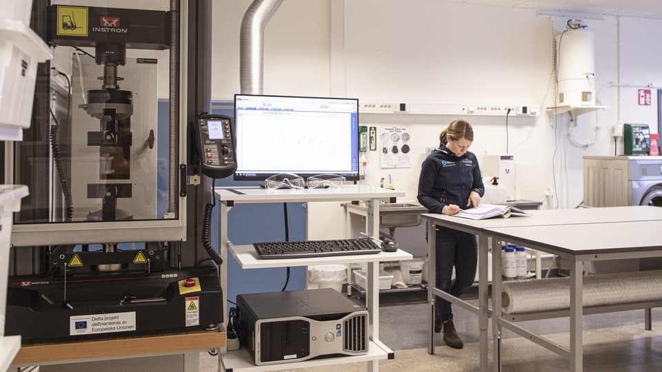Overview of the materials lab at Sports Tech Research Centre