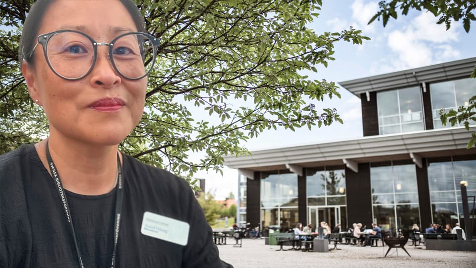 Montage av en kvinna med svart tröja och glasögon och i bakgrunden träd och byggnader.