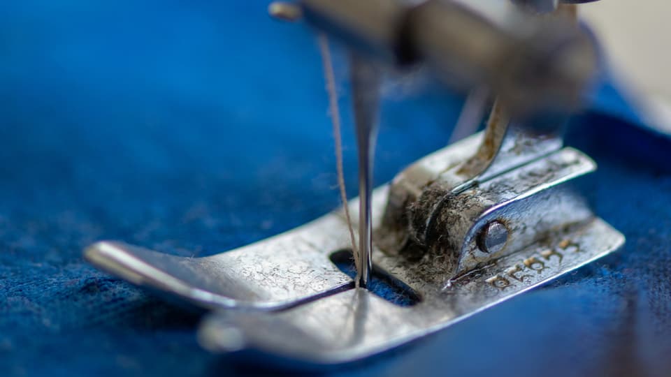 sewing device