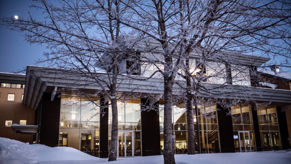 Vinterbilder exteriört campus Östersund