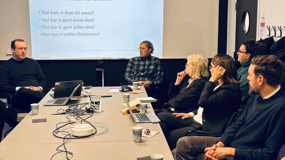 Deltagare vid CERs forskningsforum om ungas finanisella förmåga 30 januari