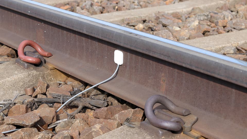 The research project ENSURE 6G, which will develop technology that detects the risk of solar curves on railways