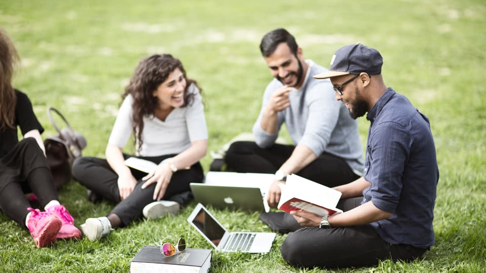 Students, outdoors, Östersund