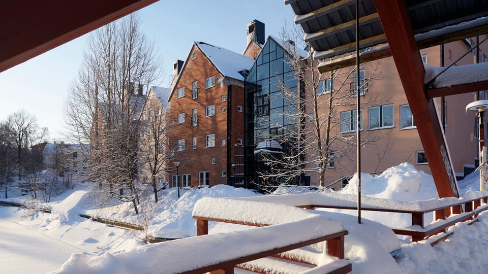 Exteriör Campus Sundsvall, vinterbild