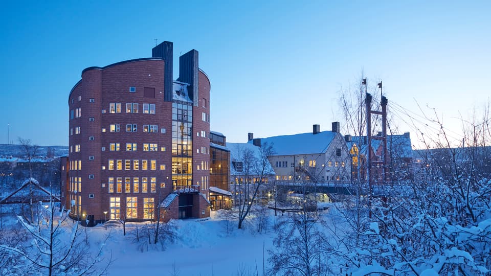 Exteriör Campus Sundsvall, vinterbild