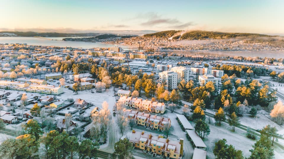 Vintrig vy över Östersund och Frösön - Foto Tobbe Hising_resize_2699X3992_resize_2303X3992.jpg