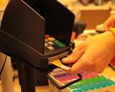Demonstration av kortbetalning, VISA-kort, kortläsare
