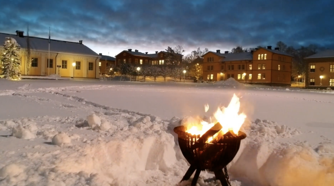 Förstättarbild campusfilm drönare julkalender