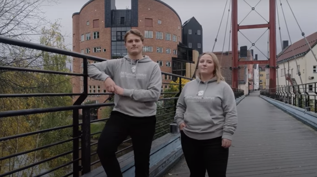 Rundtur campus med Eric och Anna